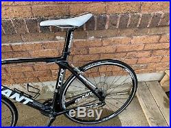 Giant TCR Composite Carbon ML 2011 53.5 56 57 Shimano 105 road bike 180 miles